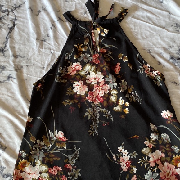 Floral Halter Top - Picture 2 of 2